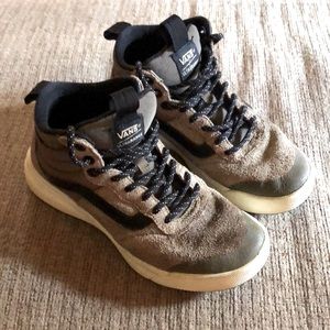 Vans UltraRange Military Green Men’s 6 Women’s 7.5